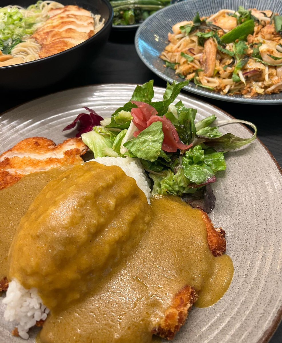 GoWaterGardens's tweet image. Study hard, eat well π
Wagamama at The Water Gardens is serving 20% OFF food and drink every Sunday to Thursday for students and apprentices signed up with Student Beans.
Find out more: bit.ly/3IdmHjb