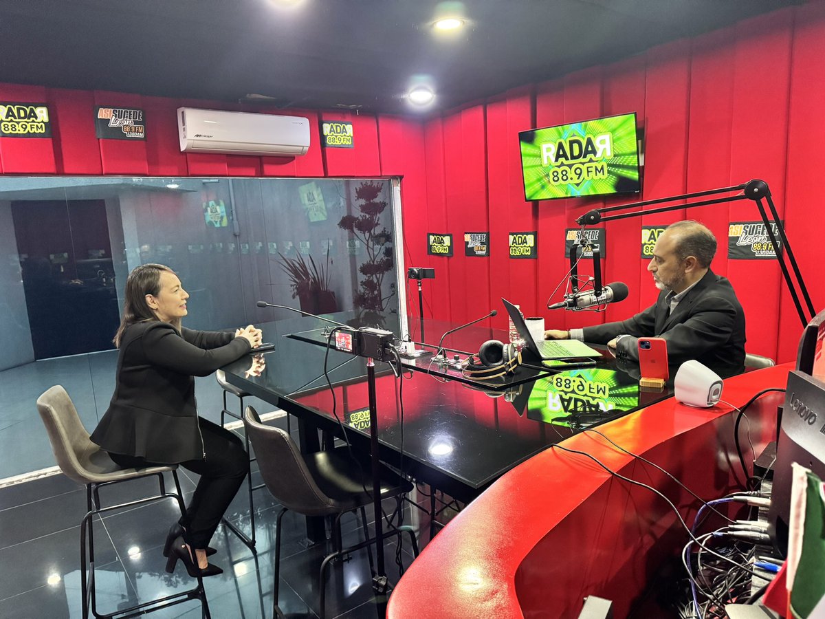 ISSEG (@issegente) on Twitter photo Nuestra directora <a href="/JudithJuarezGz/">Judith Juárez Guzmán</a> en entrevista con <a href="/AsiSucedeLeon/">Así Sucede León</a>.
Compartimos la visión del #ISSEG y <a href="/FarmaciasISSEG/">FarmaciasISSEG</a> : digitalización y precios que te cuidan. 💻💊
Seguimos trabajando para ofrecer servicios más accesibles y cercanos a la gente.
#GobiernoDeLaGente Nuestra directora <a href="/JudithJuarezGz/">Judith Juárez Guzmán</a> en entrevista con <a href="/AsiSucedeLeon/">Así Sucede León</a>.
Compartimos la visión del #ISSEG y <a href="/FarmaciasISSEG/">FarmaciasISSEG</a> : digitalización y precios que te cuidan. 💻💊
Seguimos trabajando para ofrecer servicios más accesibles y cercanos a la gente.
#GobiernoDeLaGente