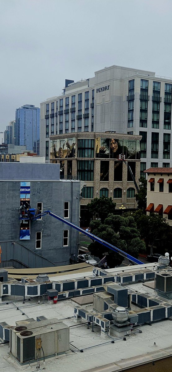 Here come the Comic Con 2025 building wraps!