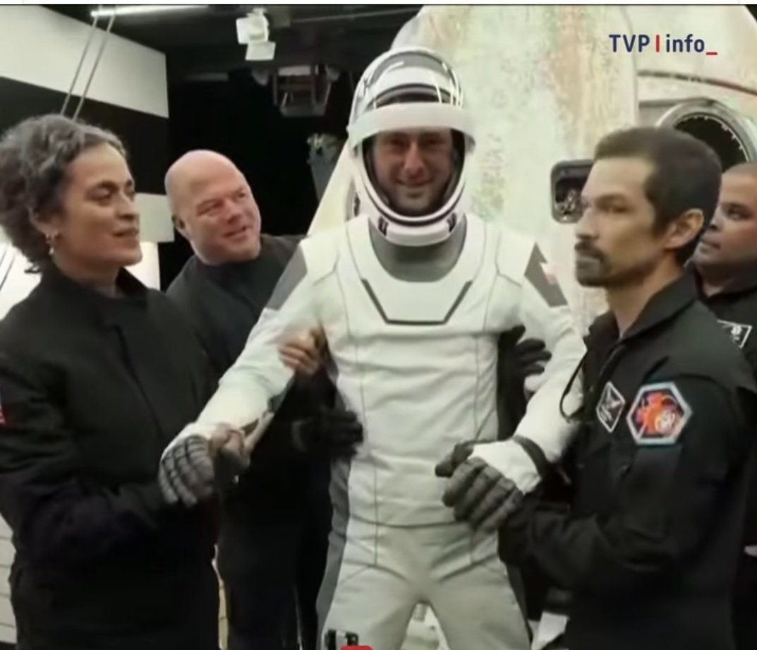 Przymusowe doprowadzenie do żony wygląda tak.