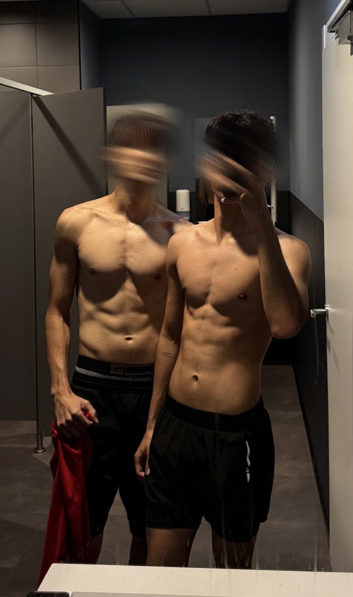Just gym buddy things… 💪🏼🔥

<a href="/callmeLukeX/">Luke</a>