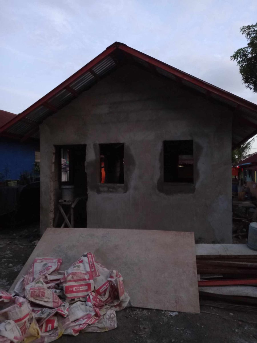 LewisUniversity's tweet image. Students, faculty, and staff from #LewisU traveled to Bacolod City, Philippines, to help build a home in a Gawad Kalinga Village. 🏠

Along with the University of St. La Salle, they lived out the Lewis mission of service, compassion, and community.

#TravelTuesday