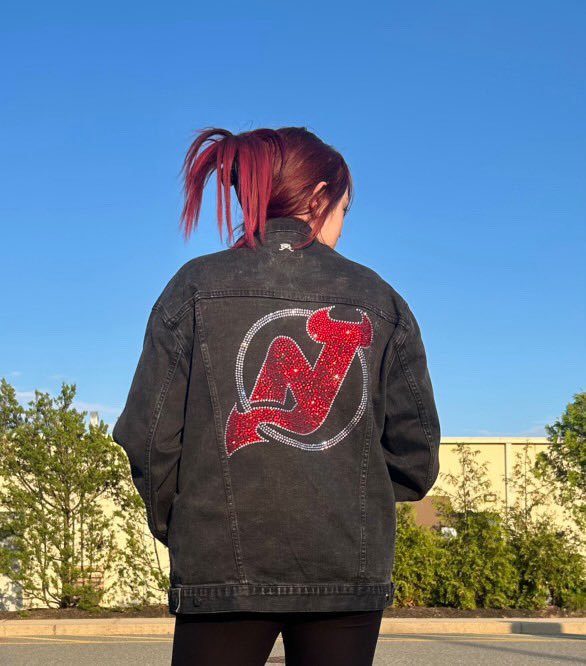 sparkleslapshot's tweet photo. Want to be featured on our ig?? Send us a photo like below on ig for a chance to see yourself hyped up on thursdays https://t.co/mRRzL7oHfY
