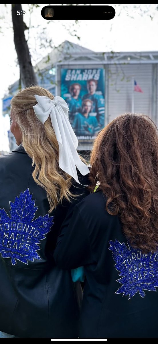 sparkleslapshot's tweet photo. Want to be featured on our ig?? Send us a photo like below on ig for a chance to see yourself hyped up on thursdays https://t.co/mRRzL7oHfY