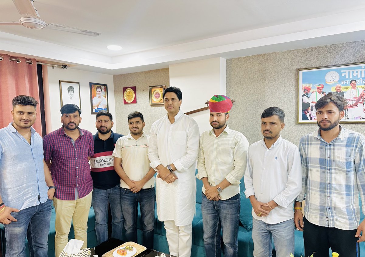 Dr. Vikash Choudhary (@drvikasajmer) on Twitter photo आज जयपुर विधायक आवास पर पधारे नौजवान साथियों से मुलाक़ात की।
वर्तमान में युवाओं को आ रही समस्याओं सहित विभिन्न मुद्दों पर चर्चा हुई।
#Jaipur #Rajasthan आज जयपुर विधायक आवास पर पधारे नौजवान साथियों से मुलाक़ात की।
वर्तमान में युवाओं को आ रही समस्याओं सहित विभिन्न मुद्दों पर चर्चा हुई।
#Jaipur #Rajasthan