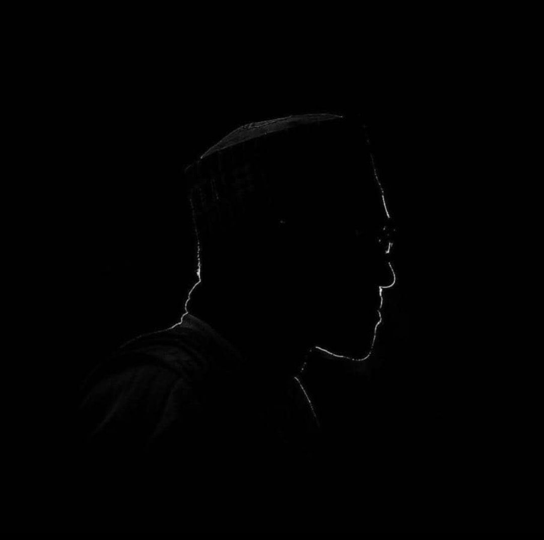 B_ELRUFAI's tweet photo. إِنَّا لِلَّٰهِ وَإِنَّا إِلَيْهِ رَاجِعُونَ
اللَّهُمَّ اغْفِرْ لَهُ ، وَارْفَعْ دَرَجَتَهُ فِي الْمَهْدِيِّينَ ، وَاخْلُفْهُ فِي عَقِبِهِ فِي الْغَابِرِينَ ، وَاغْفِرْ لَنَا وَلَهُ يَا رَبَّ الْعَالَمِينَ ، وَافْسَحْ لَهُ فِي قَبْرِهِ ، وَنَوِّرْ لَهُ فِيهِ https://t.co/tiPNgQXMeb