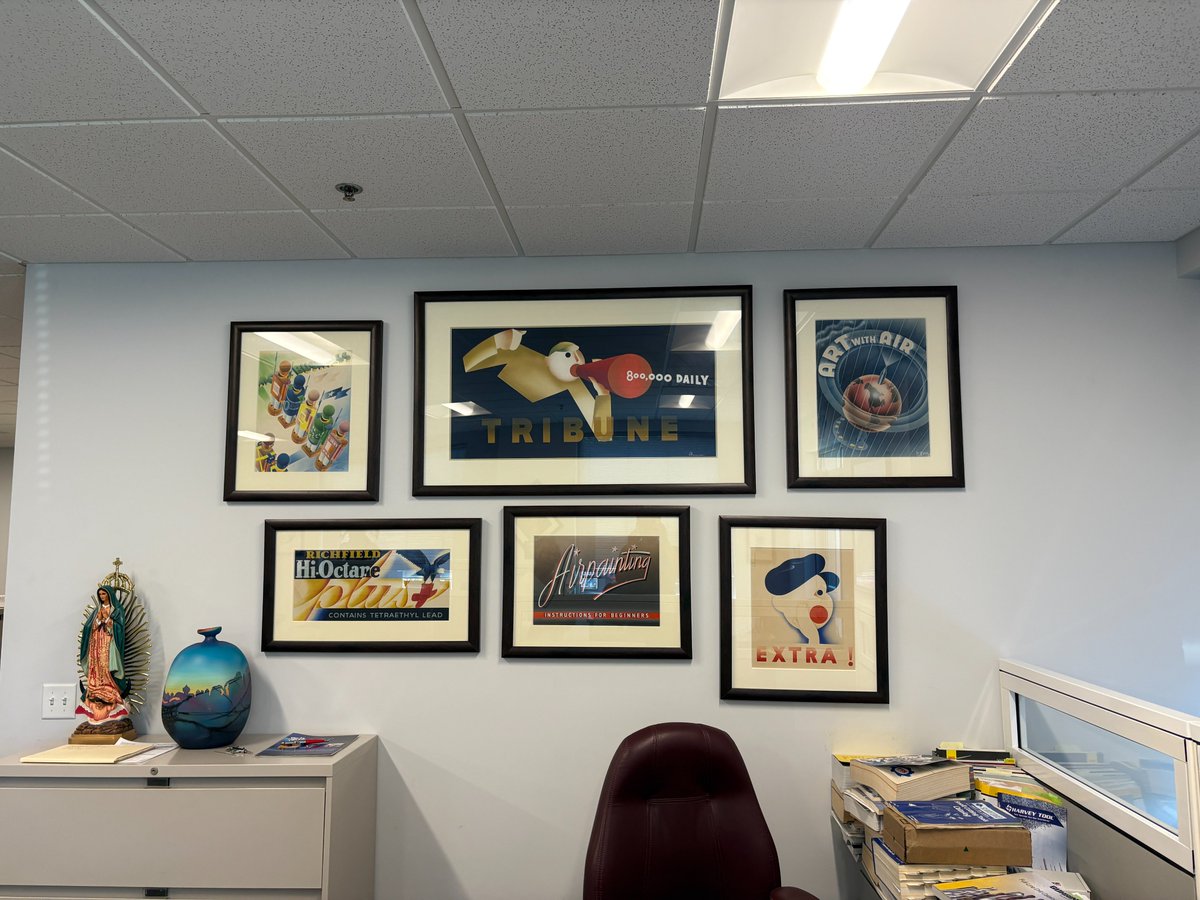 TheDanielMitch's tweet image. just wrapped up a factory tour when i spotted an unassuming sign next door: Paasche Airbrush
on a whim, i walked over and knocked...
even after dozens of factory door knocks on this trip, that nervous feeling never fully goes away - wasn’t sure they’d let me in
but the door…