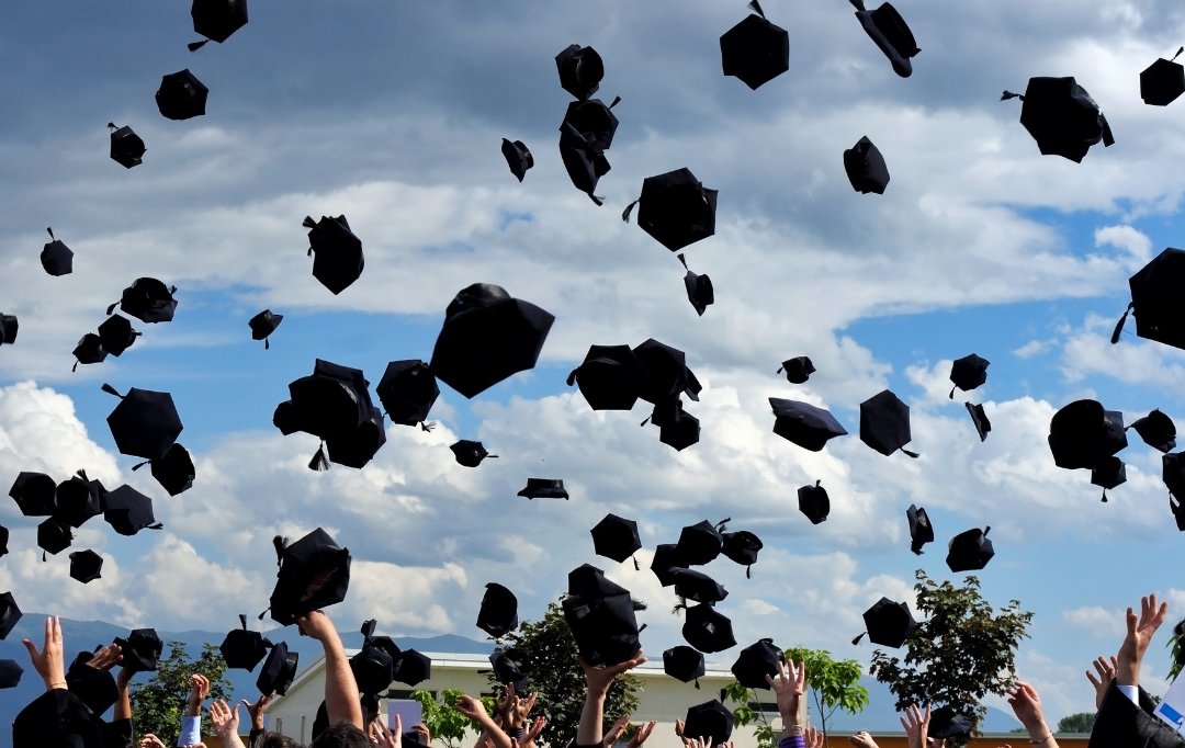 Just graduated, or heading into your final year of university in September and thinking about what to do next, why not get into teaching?

See our website for more details on our Primary and Secondary teacher training courses: manchesternexus.com

#traintoteach