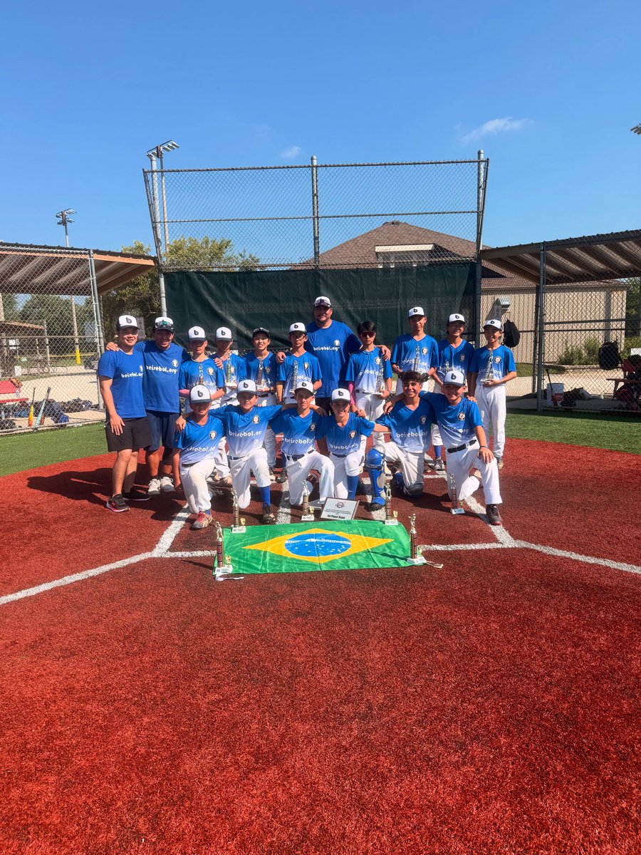 Congratulations to the Beisbol.org!! They took 1st place in silver! We are all so proud of you!!