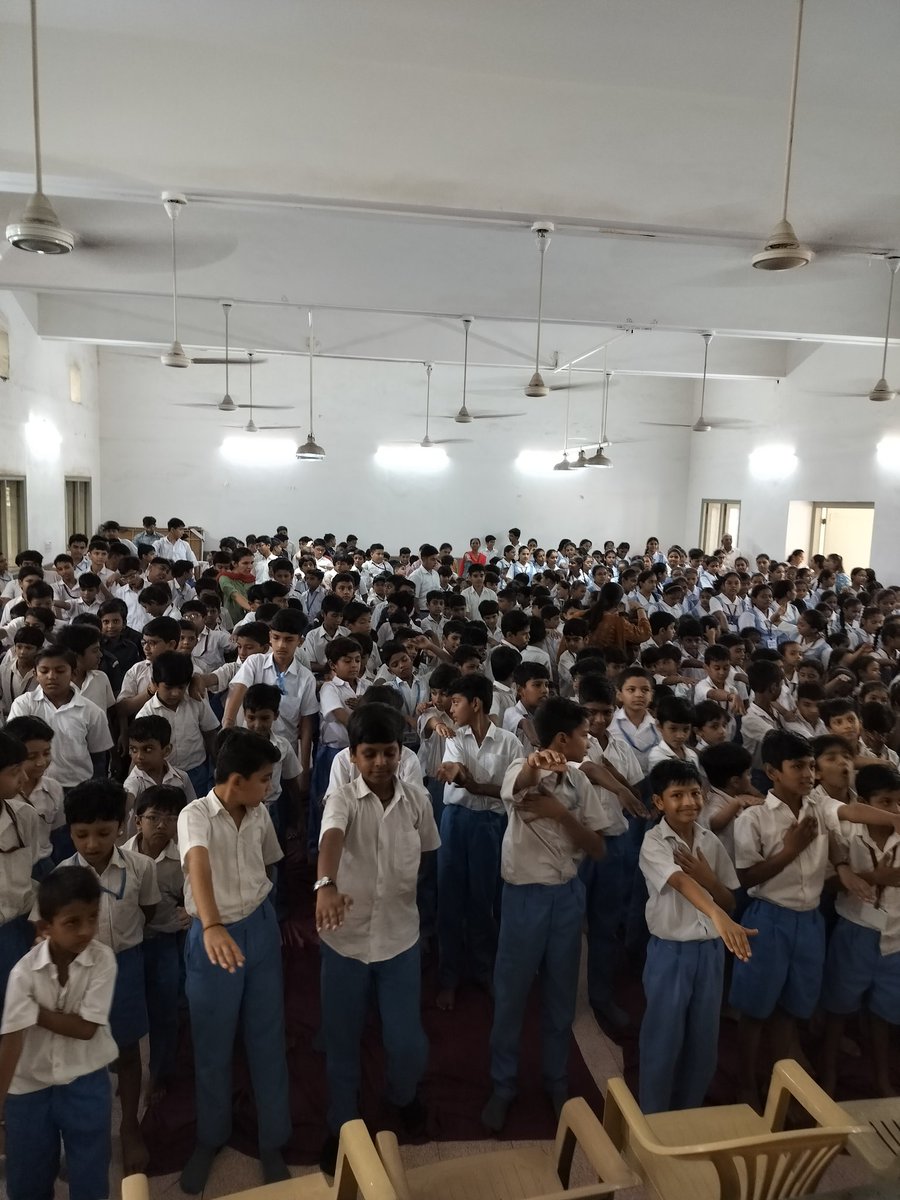 bvpgujarat's tweet image. Guru Vandan Chatra Abhinandan by #Paldi  branch of #BVPGujarat

#Gujarat #BVP #India #BharatVikasParishad  #BVPMadhyaGuj #ahmedabad