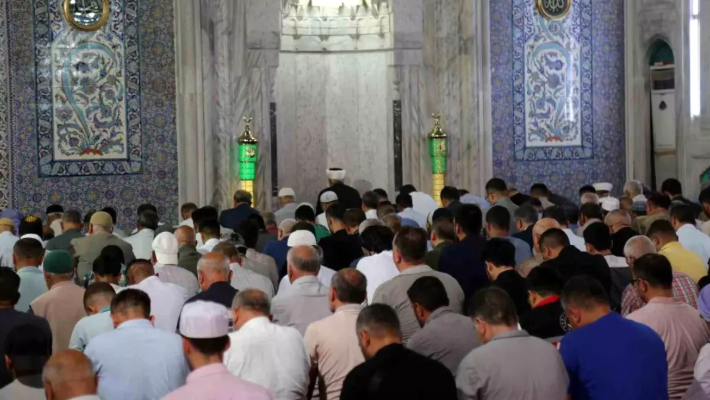 Şanlıurfa'da 15 Temmuz Şehitleri İçin Mevlid-i Şerif ve Hatim Programı Düzenlendi urfadasin.com/sanliurfada-15… 
#Urfa #sanliurfa