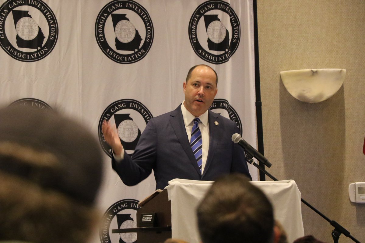 Georgia_AG's tweet image. Proud to join our law enforcement partners to kickoff the annual Georgia Gang Investigators Association Summer Conference!
We’ve already convicted nearly 115 violent offenders since creating Georgia’s first statewide Gang Prosecution Unit in 2022.
But our work doesn’t stop…