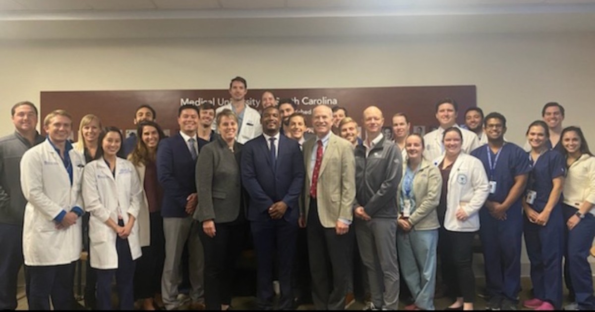 otatrauma's tweet image. Applications for the 2026 Roy Sanders OTA Traveling Fellowship are currently open at the bit.ly/4dUVkG6.
OTA members who have completed an OTA Fellowship and other requirements are encouraged to apply by August 1.