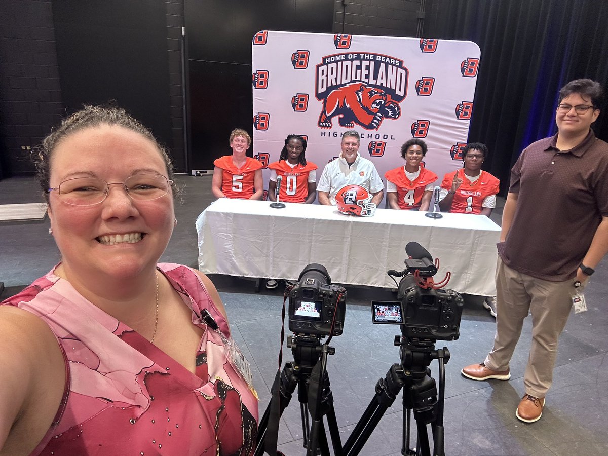 Donna Allen (@cfisdallen) on Twitter photo 👀 for the <a href="/BridgelandCFISD/">Bridgeland HS</a> as they hit the field! The <a href="/CFISDAthletics/">CFISDAthletics</a> first media day! #CFISDspirit 👀 for the <a href="/BridgelandCFISD/">Bridgeland HS</a> as they hit the field! The <a href="/CFISDAthletics/">CFISDAthletics</a> first media day! #CFISDspirit