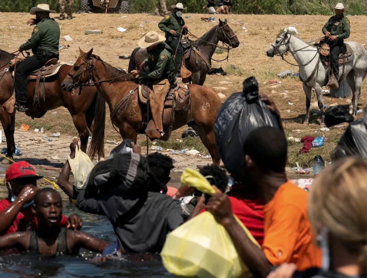 ArevaloMateus's tweet image. DEPORTEES, ALIENS, REFUGEES, MIGRANTS, IMMIGRANTS: Call them by their names, they are human beings                                                                                            Livestream today on radiofreebrooklyn.com/show/hurdy-gur… @ 2PM [EST]
#woodyguthrie #radiofreebrooklyn