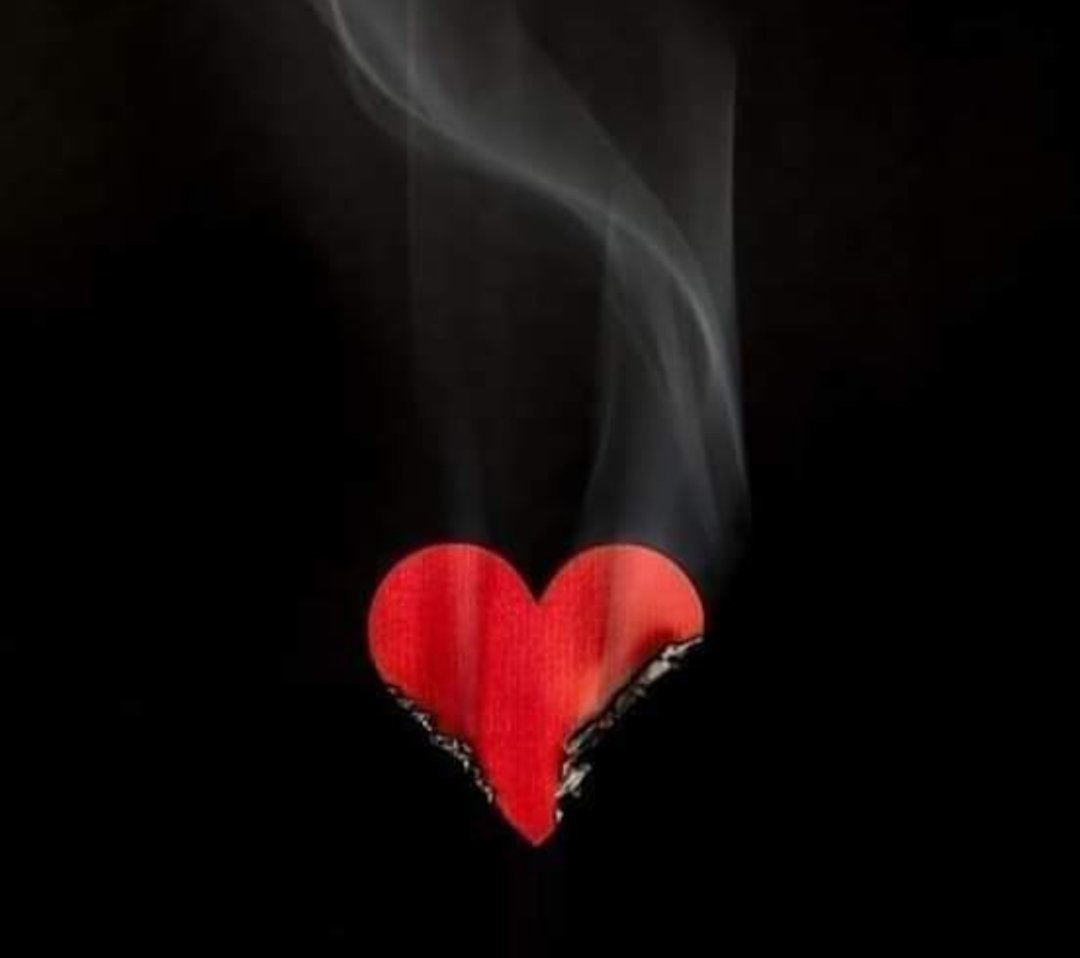 ۔
جنہیں ہم چاہتے ہیں ،
وہ کسی اور کو چاہتے ہیں ۔۔
اور جنہیں وہ چاہتے ہیں ،
وہ پھر کسی اور کو چاہتے ہیں ۔۔
۔
#Dard_e_Dil