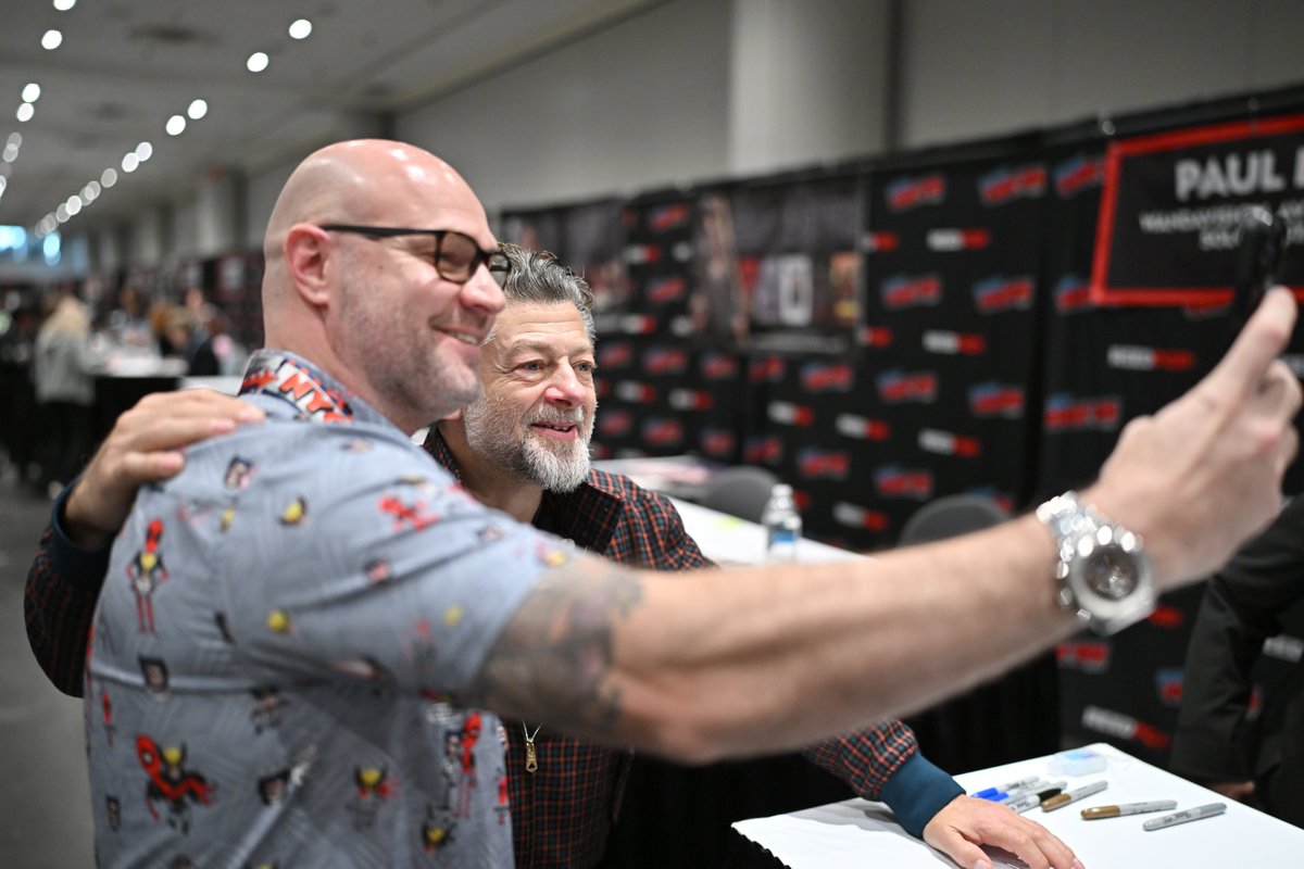 NY_Comic_Con's tweet image. Meet your heroes at NYCC 🤩🖤 Shake hands, get something signed, or take a pic with your favorite film, tv, & voice actors October 9-12. Guests get added to our lineup up until the show, so watch out for updates 👀 Select Autos & Photo Ops are on sale now: nycc.io/photoauto
