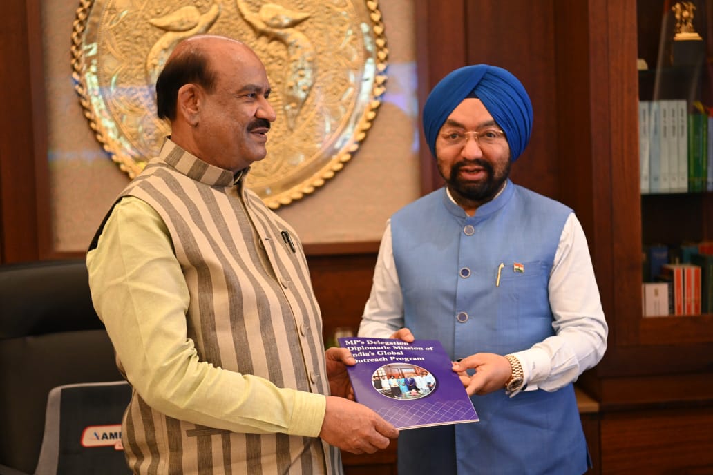 vikramsahney's tweet image. Had a wonderful meeting with Hon’ble Lok Sabha Speaker Shri Om Birla ji today. Discussed various important issues with him including India's Global Outreach & need for Proactive Parliamentary Friendship Forums Deeply impressed by his humility, clarity of thought.
@ombirlakota…