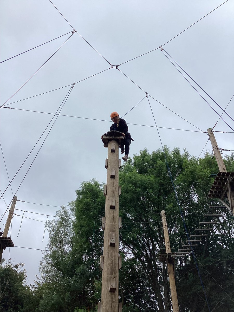 fairwayGLP's tweet image. Year 6 residential…climbing the quad pole! 
💚💚💚
#Fairway #GLP #Year6