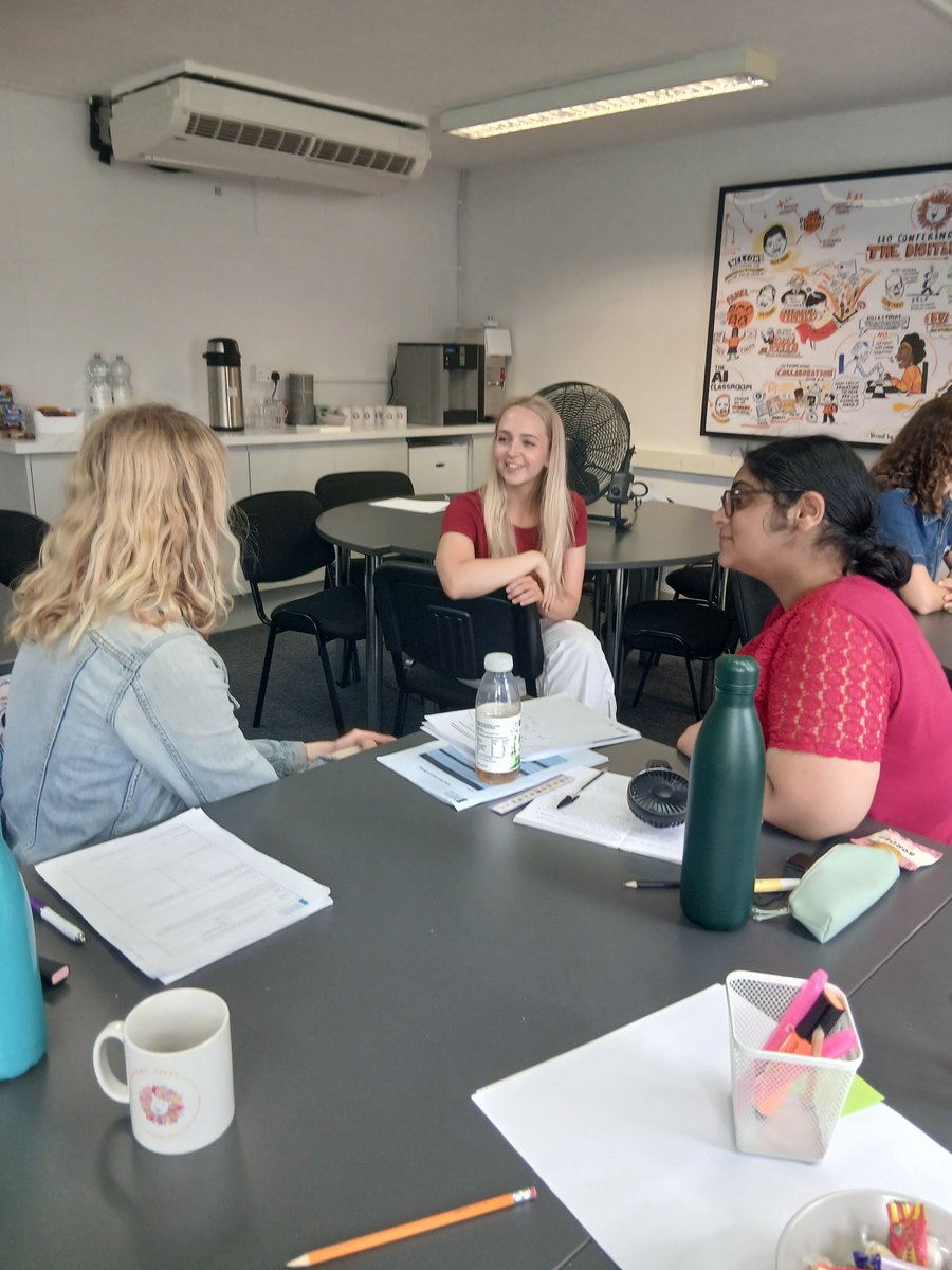 LEOtraining5's tweet image. ✨Our ITAP session was all about routines today!
🤩 We explored what makes a good routine, discussed effective classroom routines and put them into action with some excellent deliberate practice.
👏Another wonderful session today!
#WeareLEO 🦁