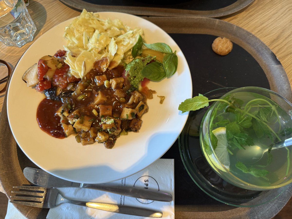 tafkaay's tweet image. academia is probably a dying profession
how I feel overhearing these 2 random conference attendees at the other table
speak in loud voices, in a disconnected from the masses way
there’s little academics do that can’t be done in a few seconds by #AI
in 50 years, probably less,…