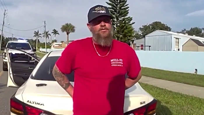 FLSheriffs's tweet image. A man was arrested after allegedly waving a gun at a driver who passed him in Volusia County. @VolusiaSheriff Deputies quickly located the suspect and recovered the weapon. Thanks to their fast response, a dangerous situation was brought under control.👏 clickorlando.com/news/local/202…