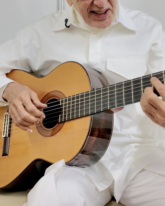 caetanoveloso's tweet image. Por que você me deixa tão solto?
Por que você não cola em mim?
Tô me sentindo muito sozinho 🎵
Pra quem você dedicaria essa música hoje?
#CaetanoVeloso #MPB #Sozinho