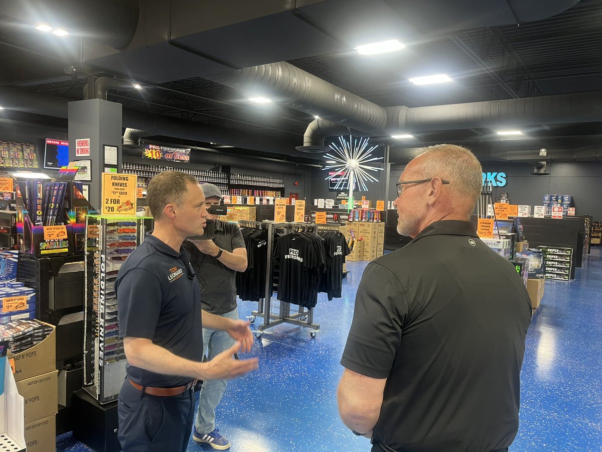liz_nass's tweet image. Republican gubernatorial candidate Tom Leonard is visiting Pro-Fireworks in Lansing today as part of his “Unleashing the Small Business Tour.” @GongwerMichigan