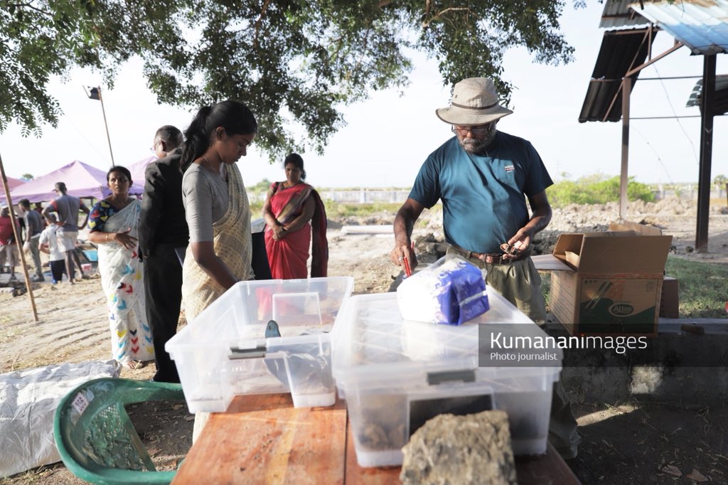 kumanan93's tweet image. #ChemmaniMassGrave | Court Update – July 15
Archaeology Professor Raj Somadeva submitted an interim report to the Jaffna Magistrate’s Court regarding the Chemmani mass grave excavation. The report highlights three important Key points:
1.There are indications of criminal…