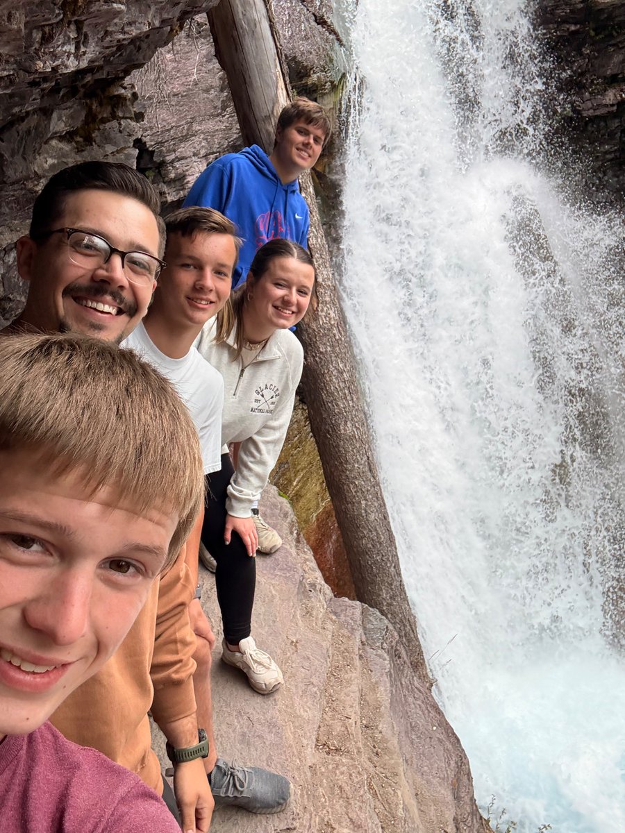 NHStrength's tweet image. Today is my 27th birthday. I’m missing my family like crazy, but enjoying the opportunity to serve with some precious folks here in Montana. Took a short trip to Glacier National Park yesterday.