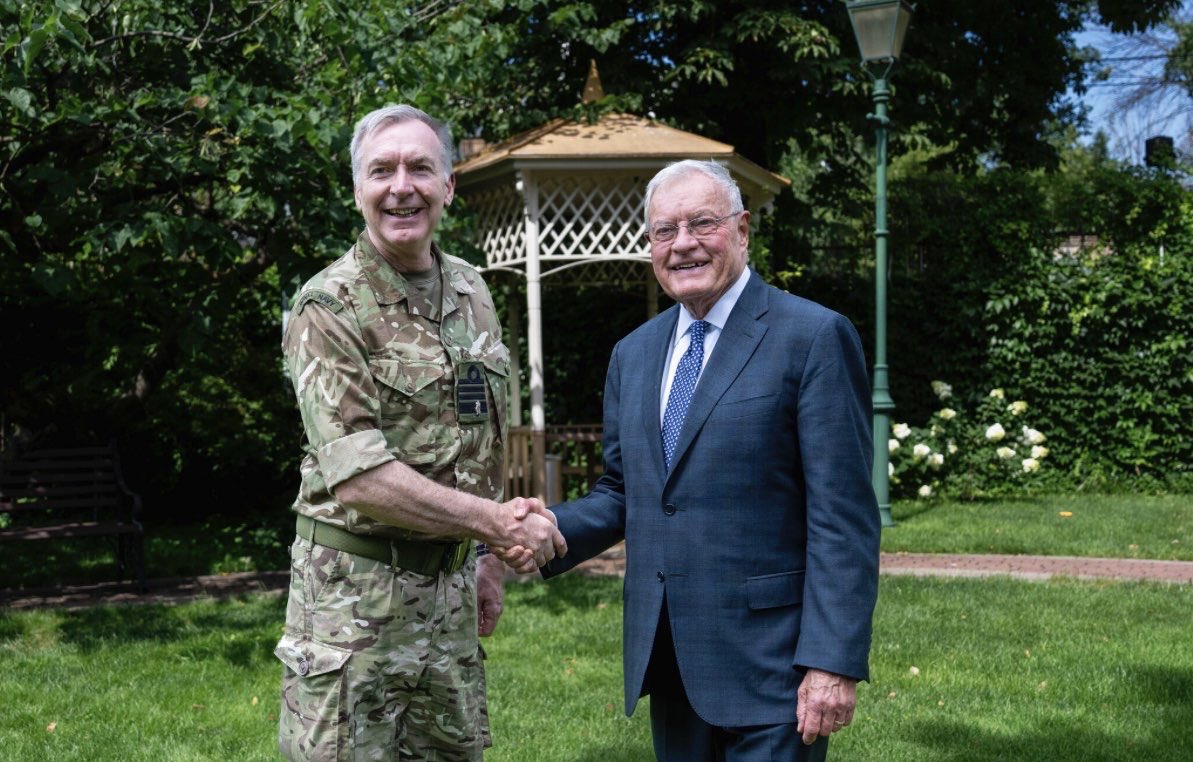 generalkellogg's tweet image. Building on the progress made in Rome on the Coalition of the Willing, I had a meeting with UK Chief of Defense @AdmTonyRadakin_ in Kyiv today. America and our European allies continue to work towards a lasting peace in the Russia-Ukraine war.