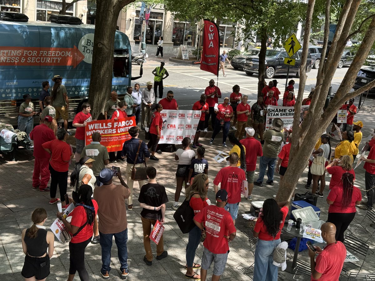 In the face of relentless union-busting from bank executives, @CWAunion members and workers are fighting for a better future and forming a union.

The #BetterInAUnion bus tour is in Charlotte to tell Wells Fargo that workers deserve better.