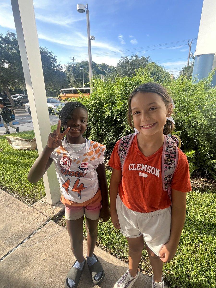 Cindy Pedraza (@cpedraza_ap) on Twitter photo Today our summer school kids showed us that they shot baskets, scored goals, and made touchdowns in their academics this summer! <a href="/SharaSelf/">Shara Self</a> <a href="/sd_rowe/">Stacey Rowe</a> <a href="/NorthmoreElem/">Northmore Elementary School</a> #summerspiritweek Today our summer school kids showed us that they shot baskets, scored goals, and made touchdowns in their academics this summer! <a href="/SharaSelf/">Shara Self</a> <a href="/sd_rowe/">Stacey Rowe</a> <a href="/NorthmoreElem/">Northmore Elementary School</a> #summerspiritweek