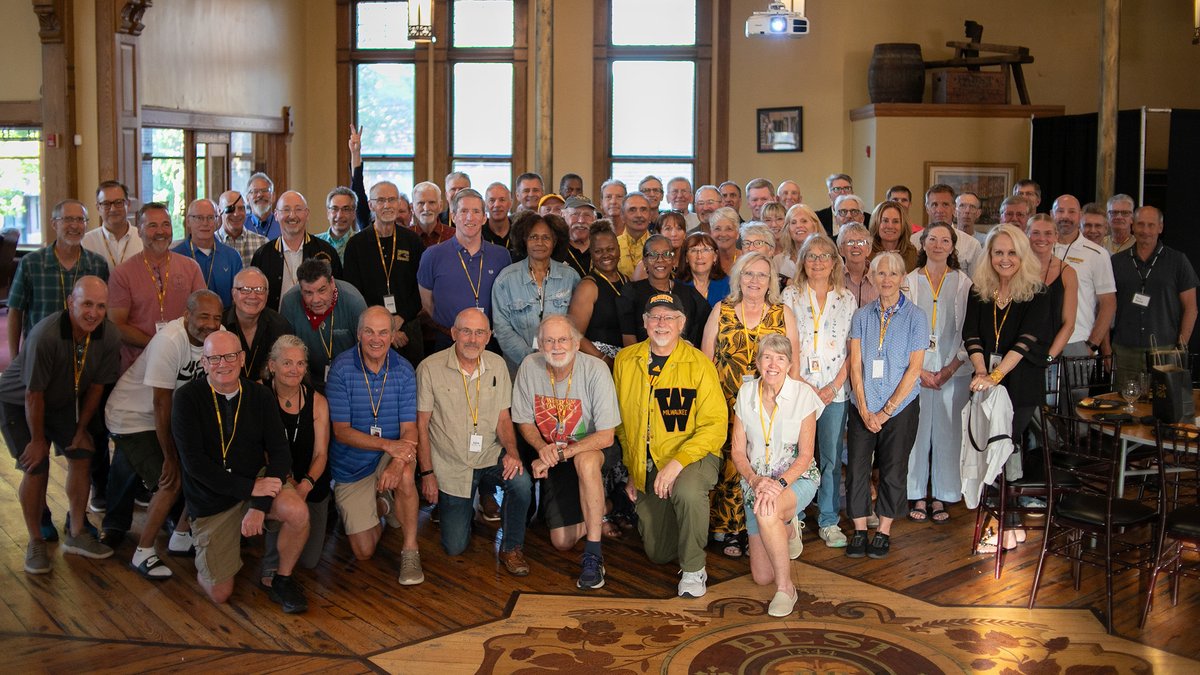 UWMAlumni's tweet image. &quot;I was just hoping to see them, and I was hoping that people would spend a lot of time talking and smiling.”

More than 100 former Panthers and friends gathered during the UWM track and field alumni reunion. For an overview of the heartwarming event, visit
bit.ly/4kC7oOd