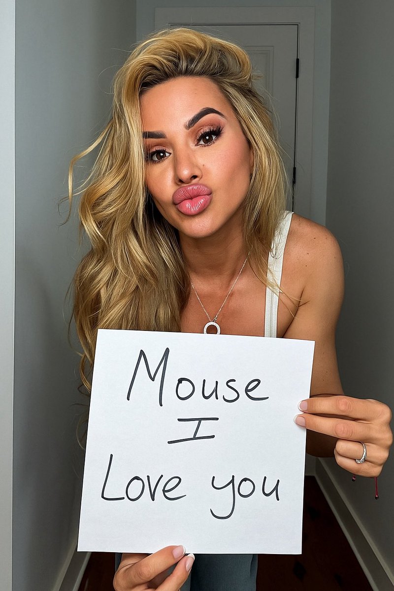 Yet another Fake trying to convince me that I’m having a conversation with the real one like that’s ever going to happen I’ve got more chance of winning the lottery <a href="/KindlyMyers/">kindly myers</a>