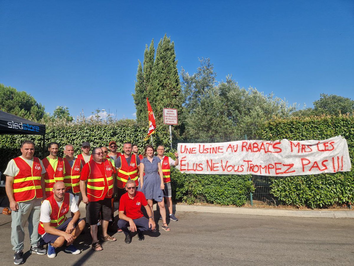 AlenkaDoulain's tweet image. Aujourd’hui, j’étais aux côtés des salarié·es d’Amétyst. Ce sont eux qui font tourner la machine, pas les fonds de pension américains !

Demain, la DSP est soumise au vote : le @GroupeMUPES votera contre ce cadeau au privé.
Nos déchets ne sont pas une marchandise. 💥🗑️