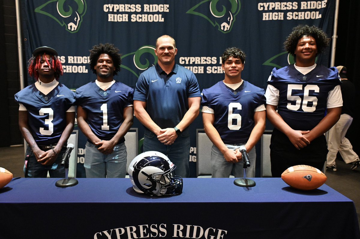 Abbie Geveshausen (@cfisdabbie) on Twitter photo Keeping it rolling here at the First Annual <a href="/CyFairISD/">Cypress-Fairbanks ISD</a> Football Media Day with <a href="/CyFallsFB/">CyFalls Football</a>, <a href="/CyWoodsFB212/">Cy Woods Football</a>, <a href="/LCLobosFootball/">LanghamCreekFootball</a> & <a href="/RamNationCRHS/">Ram Nation</a>! #CFISDspirit #txhsfb šš Keeping it rolling here at the First Annual <a href="/CyFairISD/">Cypress-Fairbanks ISD</a> Football Media Day with <a href="/CyFallsFB/">CyFalls Football</a>, <a href="/CyWoodsFB212/">Cy Woods Football</a>, <a href="/LCLobosFootball/">LanghamCreekFootball</a> & <a href="/RamNationCRHS/">Ram Nation</a>! #CFISDspirit #txhsfb šš