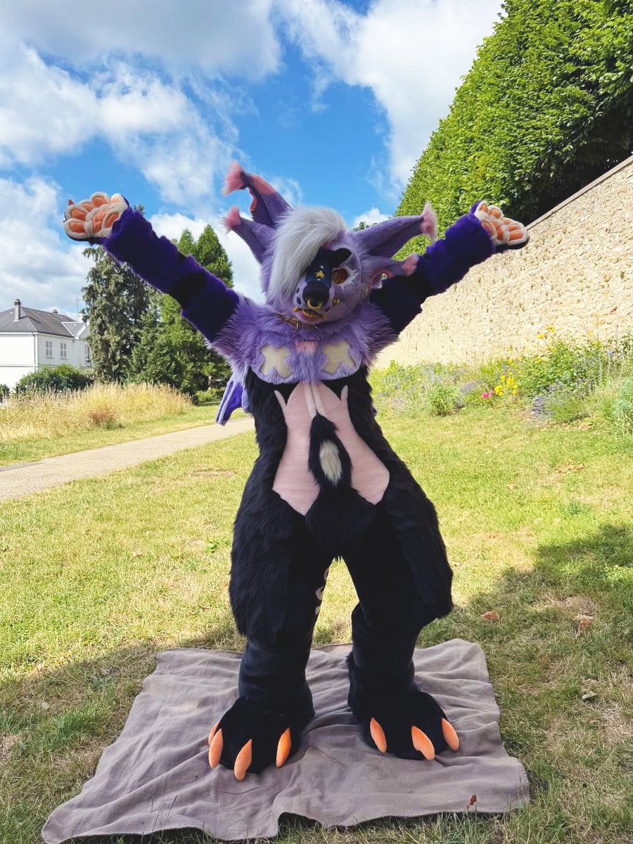 Purple_Furplace's tweet image. Soooo Who am I seeing at LFM this week end ??