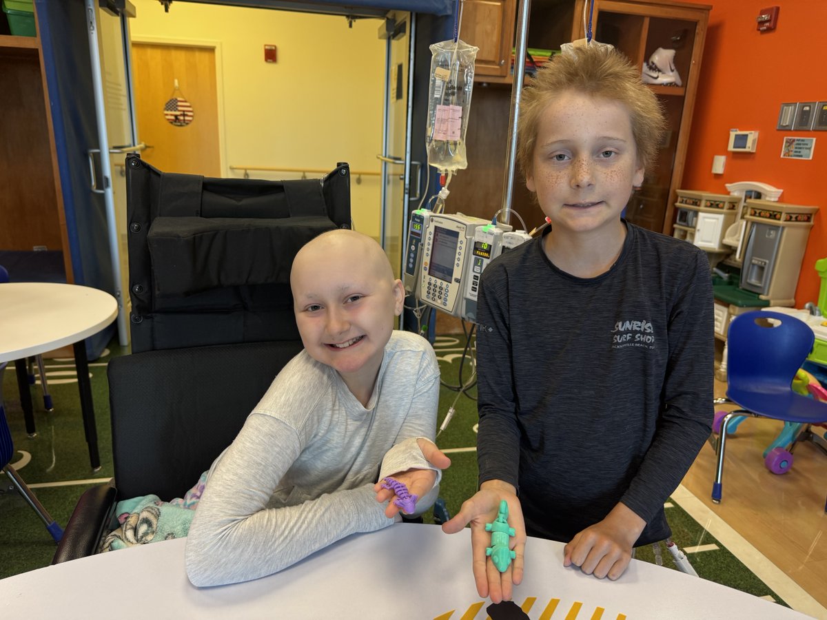 WolfsonChildren's tweet image. HEALING THROUGH PLAY! 🎮 @CPCharity is rooted in the healing power of play, and throughout the year, they generously support our #WolfsonWarriors by providing gaming and technology equipment. Most recently, our patients enjoyed creating toys with the new Toybox printer, and our…