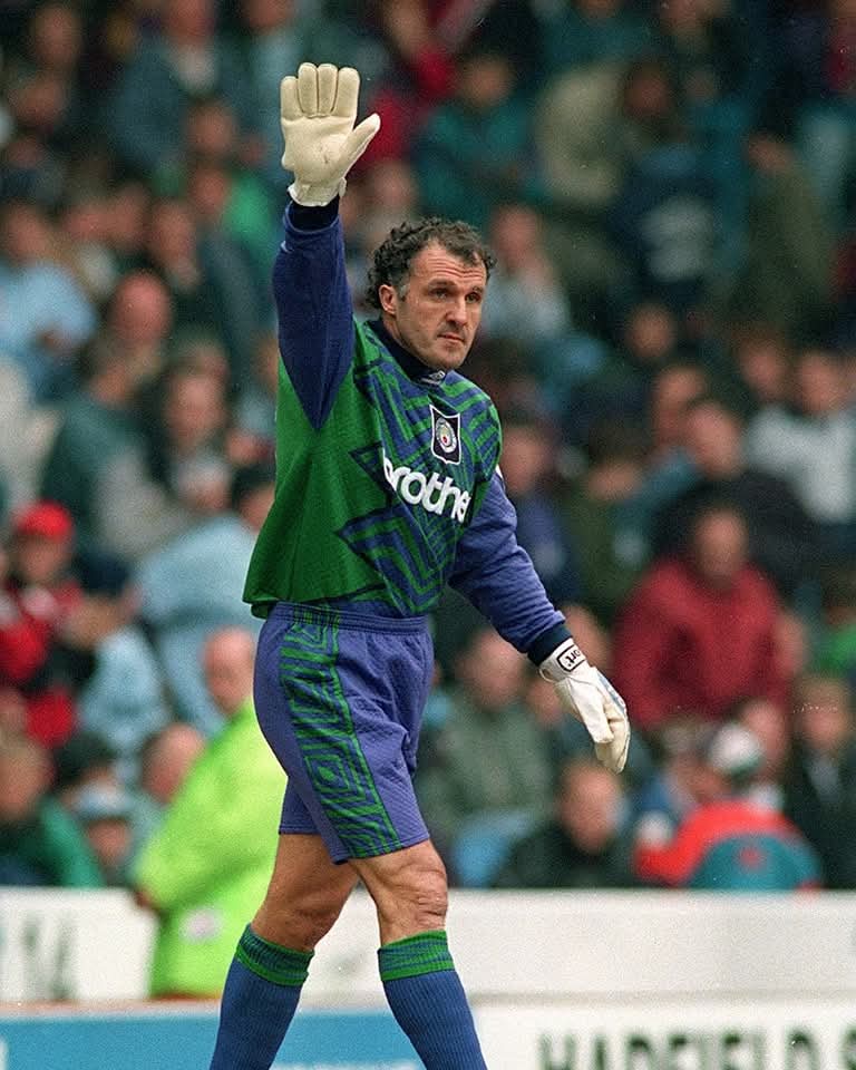 Put your hand up if you're the oldest player ever to play in the Premier League. #MCFC