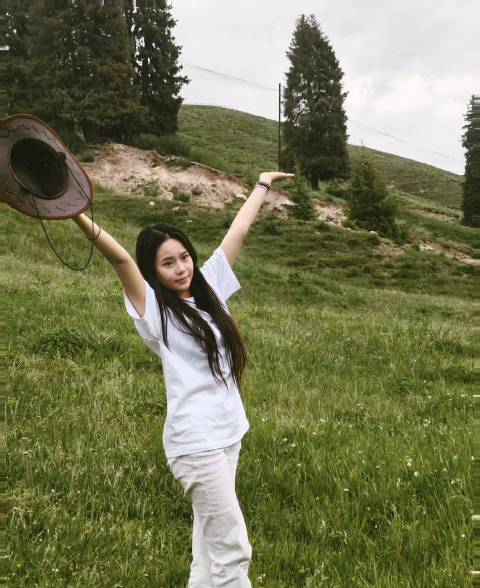 suck my dick tweet media