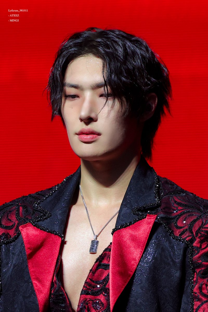 Lythrum_981011's tweet image. 250705 🧊 

🌹🔥

#에이티즈 #ATEEZ 
#민기 #MINGI