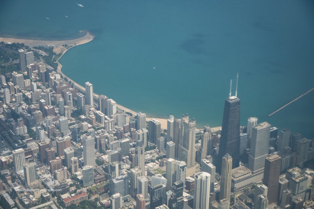 barrybutler9's tweet image. Chicago from the air this afternoon. #weather #news #ilwx #chicago