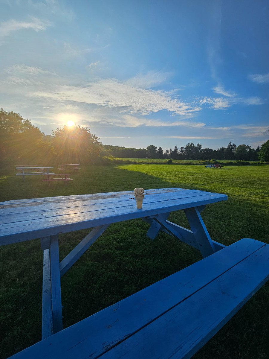 MakeQueensSafer's tweet image. @MTA please help. I&apos;ve written before. No OMNY at 82nd Street on 7train. Most of us are going to 74th Street. Where there are only two machines to refill cards for about 100,000 people a day. I just witnessed a fight on the 82nd Street plus one over entry. What is being done?