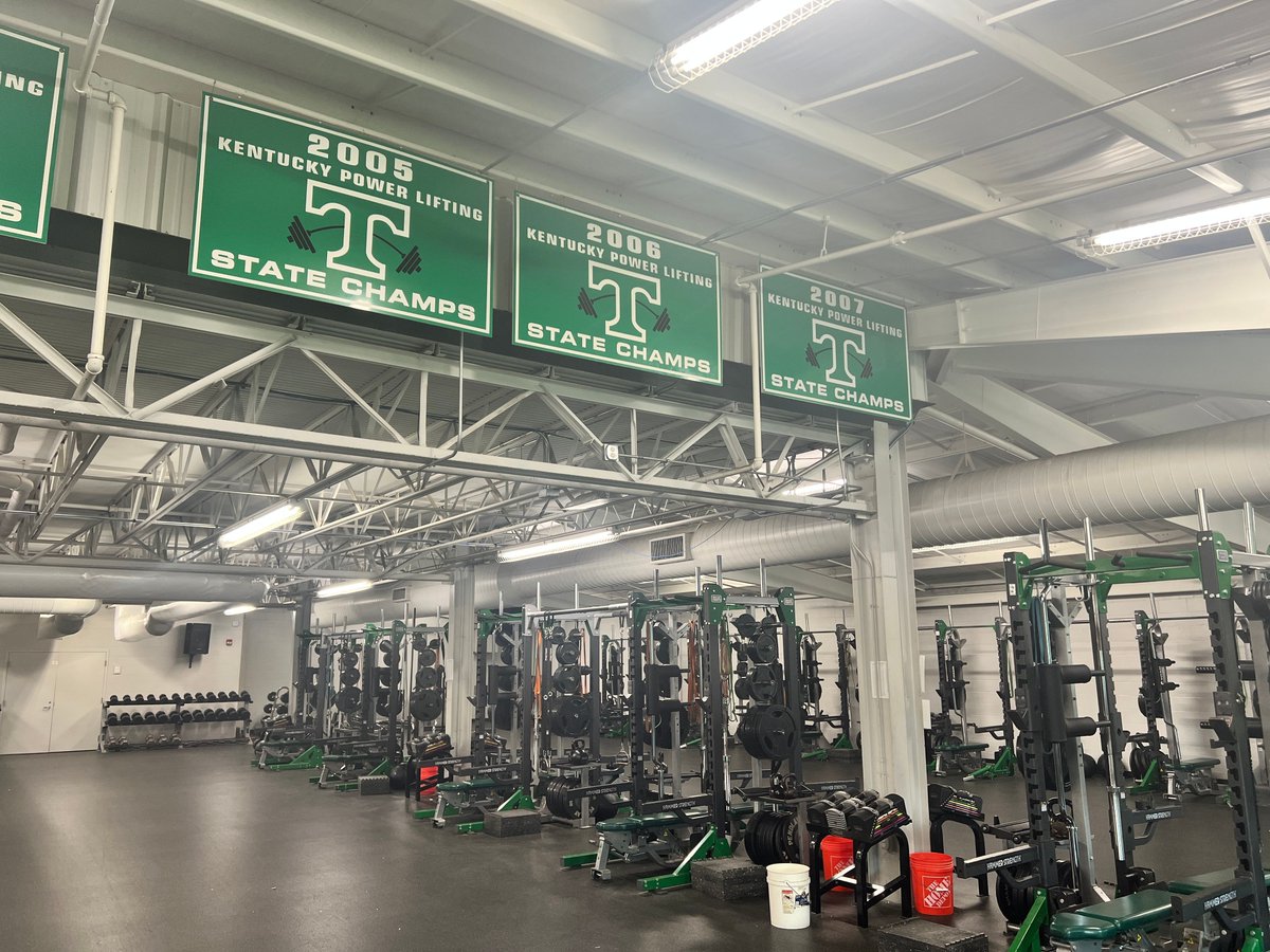 critical_reload's tweet image. 🔥 Welcome to the CRITICAL RELOAD Family, Trinity High School! 🔥

“What you guys [Critical Reload] have created makes me—and our athletes—feel like we’re delivering Division-I level nutrition right here at our school. The moment we told the athletes what was coming, they lit up…