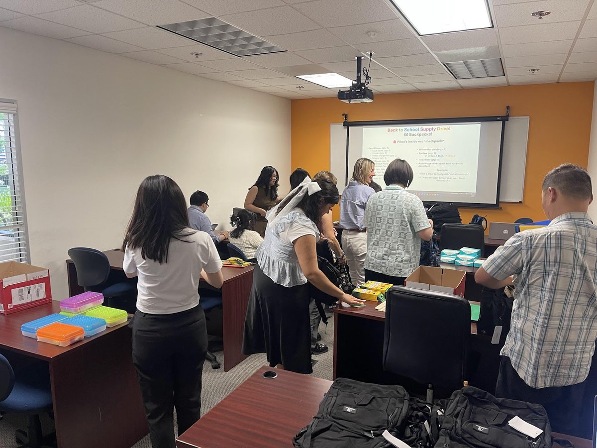 Advantech_USA's tweet image. 🎒 A4C partnered with @THShelter for their Back-to-School Drive! We packed 60 backpacks for incoming 1st graders to start the year strong.
💛 Huge thanks to our volunteers &amp;amp; donors for making it happen!
Support continues: thomashouseshelter.org/events/back-to…
#AdvantechUSA #A4C