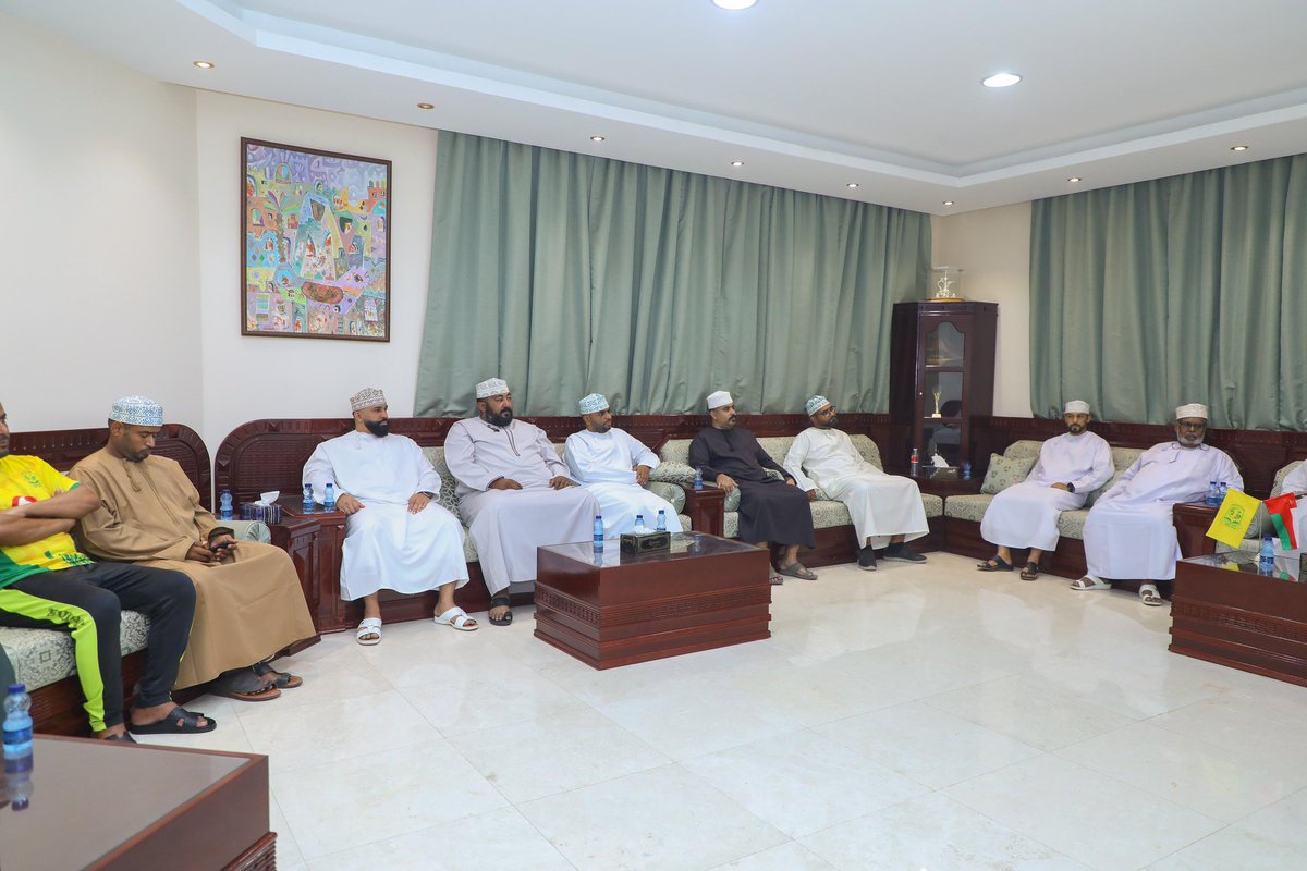 نادي السيب (@seeb_sc) on Twitter photo اجتمع مجلس إدارة النادي بممثلي اللجان العاملة بالنادي تحضيراً للموسم الجديد 
#نادي_السيب اجتمع مجلس إدارة النادي بممثلي اللجان العاملة بالنادي تحضيراً للموسم الجديد 
#نادي_السيب