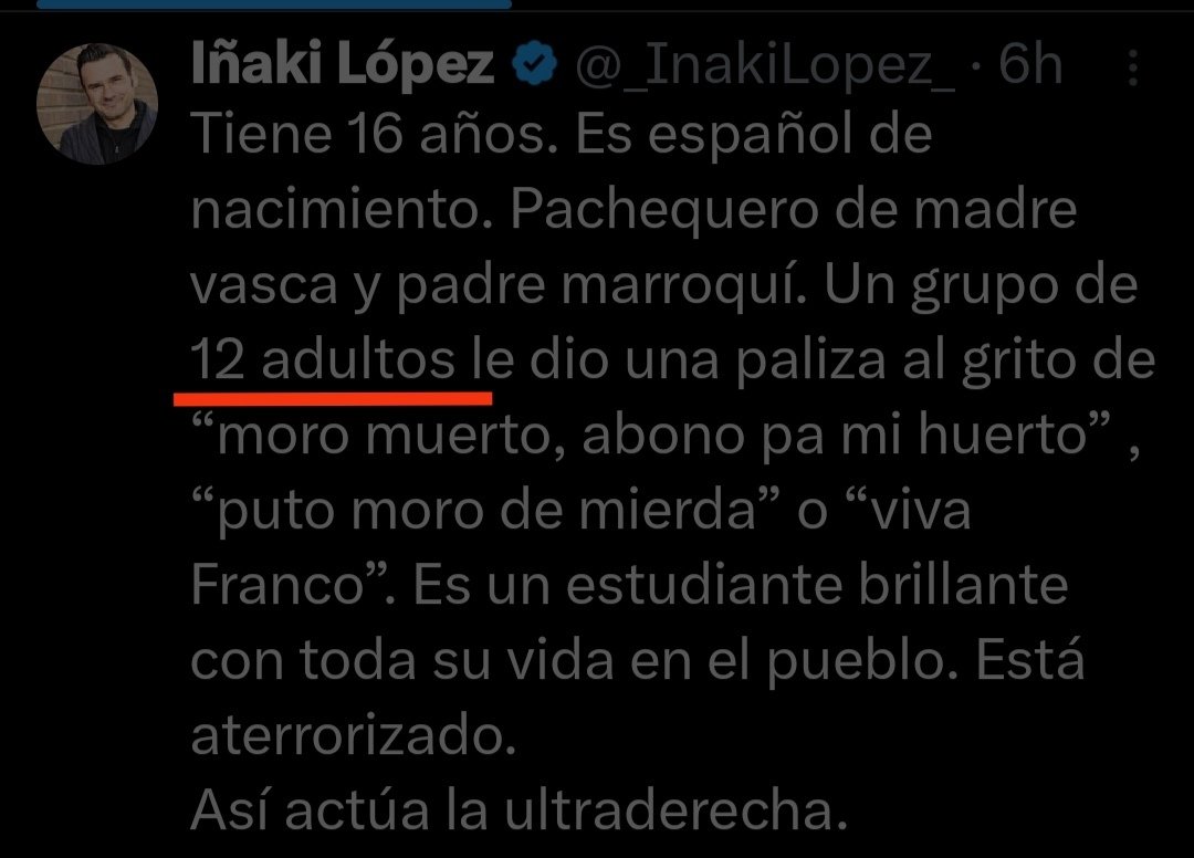 Espera, que te lo arreglo.
"Un grupo de 12 FACHAS "