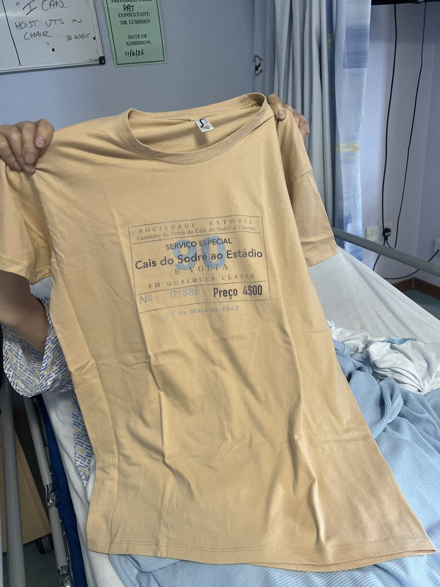 Up the Royal seeing Pat whose getting moved back to Lightburn soon, I presented him with the tee shirt which features a copy of his actual train ticket to the Estadio Nacional on the day of the final in Lisbon, which he loved 💚🤍