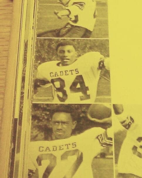 ChuckForeman's tweet image. In high school, I played tight end!